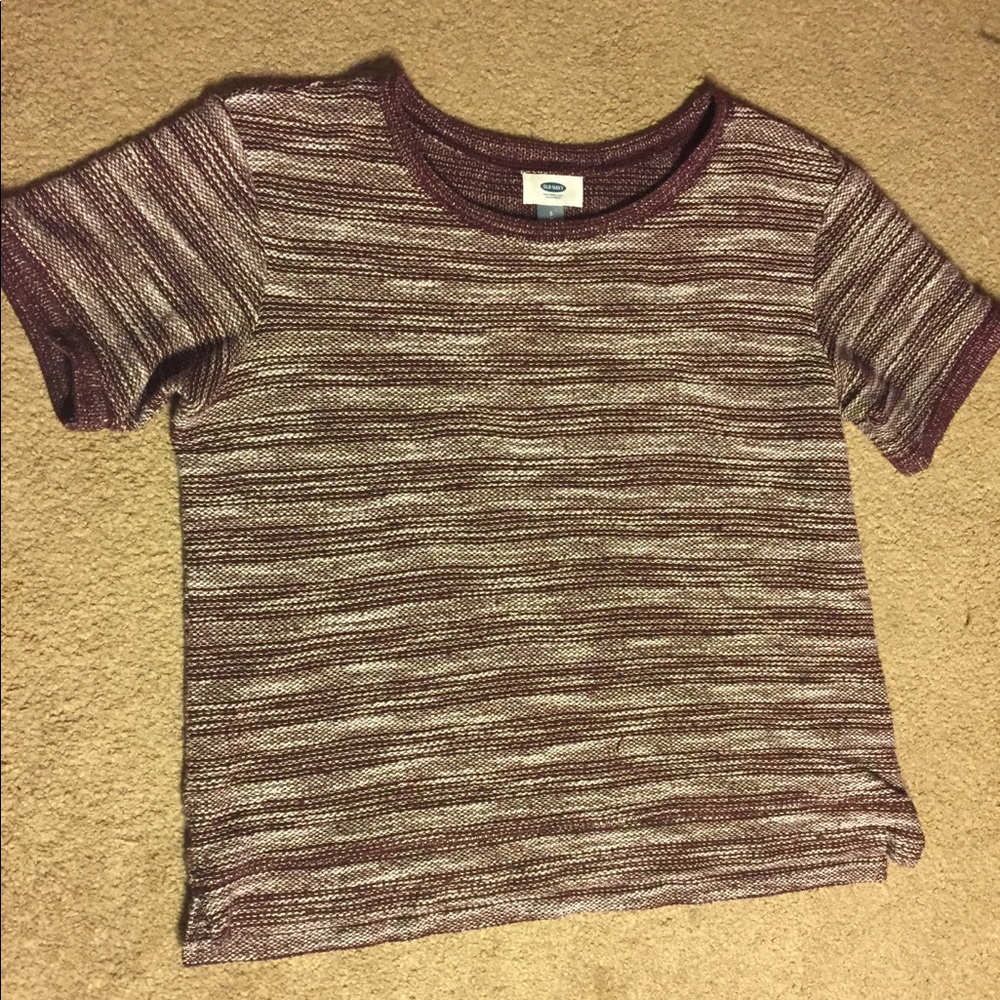 Old navy t-shirt size s